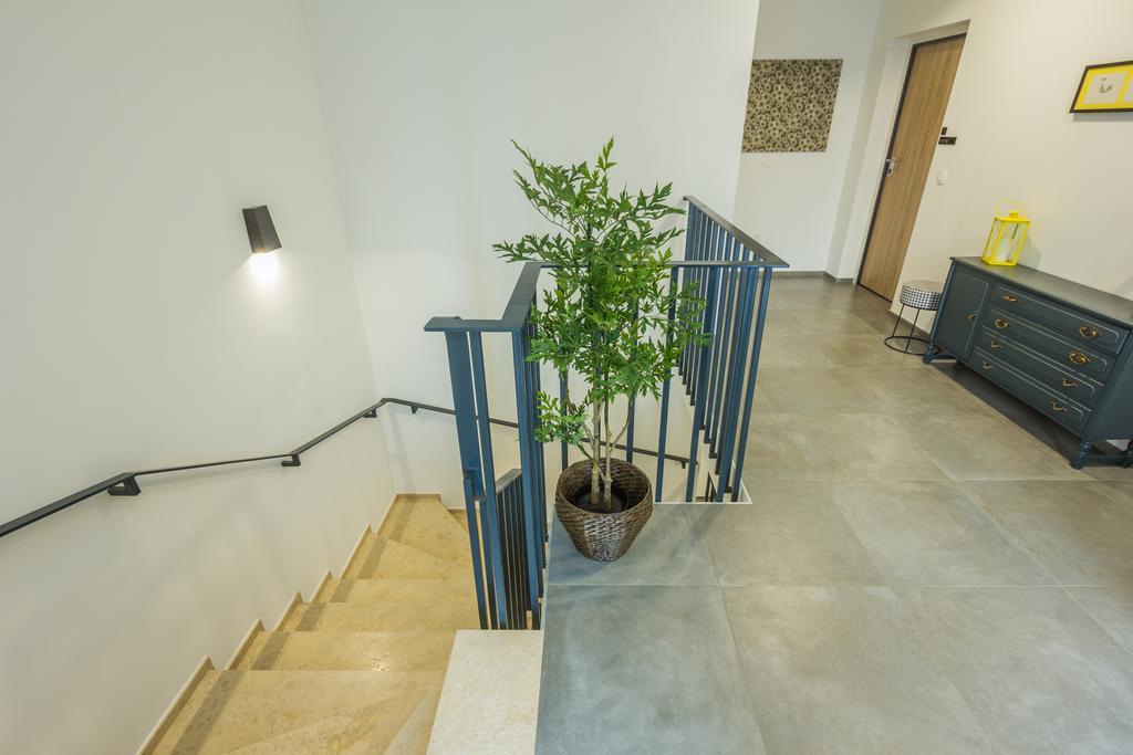 Villa Manus - Boutique Apartments Ловран Екстериор снимка